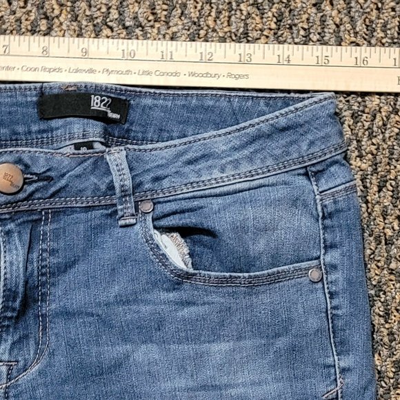 1822 Denim Ripped Zipper Frayed Edge Distressed Leggings Size 10 - Picture 8 of 15